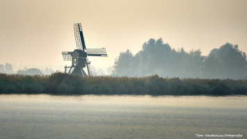 Molen aan het Prinses Margrietkanaal